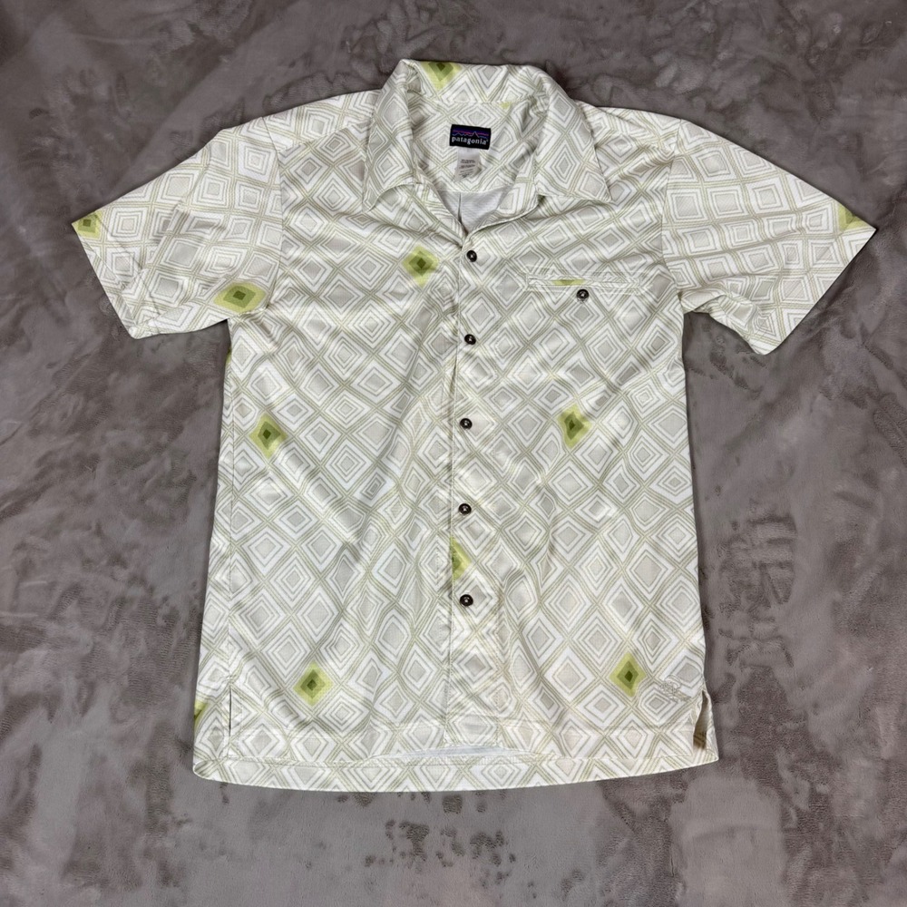 Patagonia Rhythm Mens Medium SS Button Down Shirt Geometric Green White